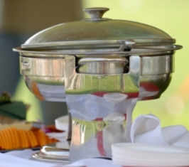 https://www.chef-menus.com/images/chafing_dish3.jpg